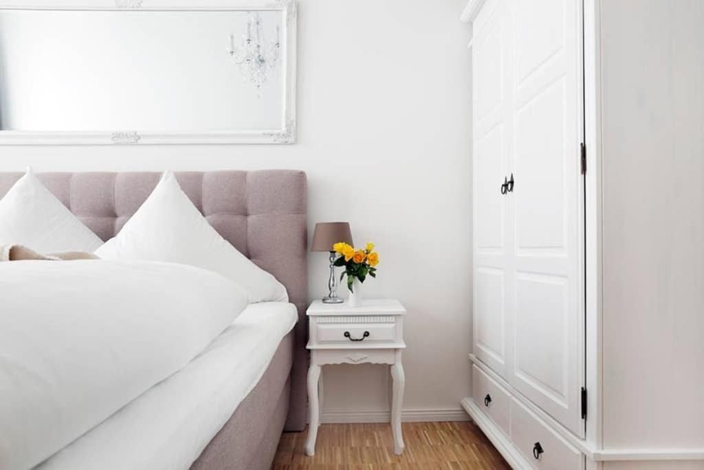 Sc 06 By Rockchair Apartments L Superhost Status L 4 Bedrooms Boxspringbeds 2 Bathrooms Balcony Elevator - Cozy Family & Business Flair Welcomes You! เบอร์ลิน ภายนอก รูปภาพ