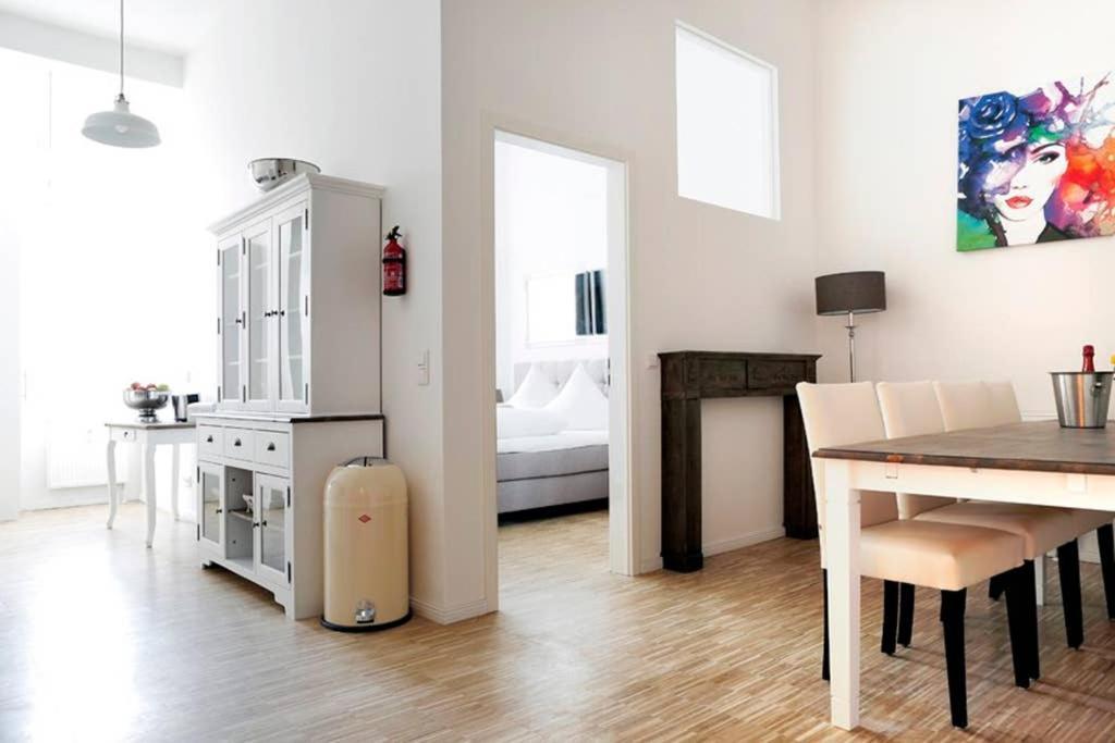 Sc 06 By Rockchair Apartments L Superhost Status L 4 Bedrooms Boxspringbeds 2 Bathrooms Balcony Elevator - Cozy Family & Business Flair Welcomes You! เบอร์ลิน ภายนอก รูปภาพ