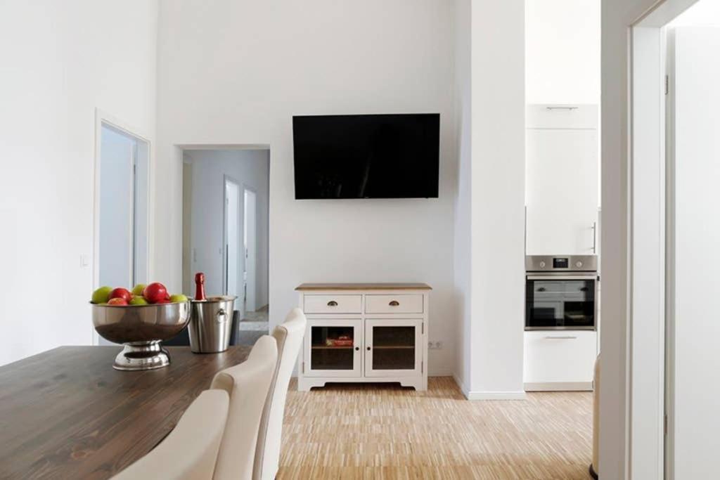Sc 06 By Rockchair Apartments L Superhost Status L 4 Bedrooms Boxspringbeds 2 Bathrooms Balcony Elevator - Cozy Family & Business Flair Welcomes You! เบอร์ลิน ภายนอก รูปภาพ
