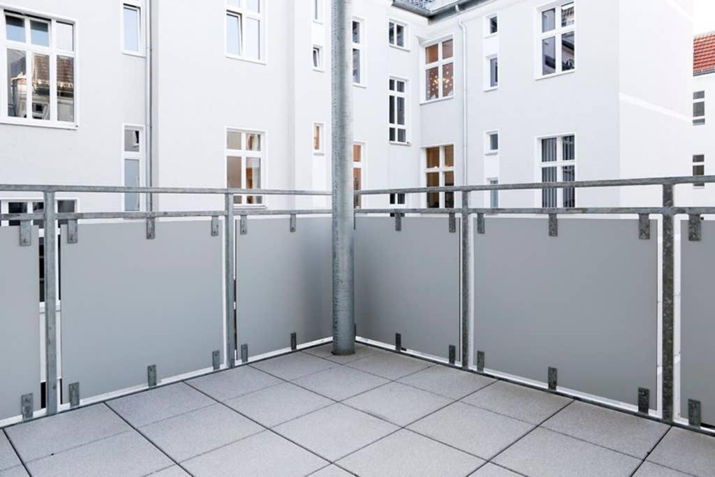 Sc 06 By Rockchair Apartments L Superhost Status L 4 Bedrooms Boxspringbeds 2 Bathrooms Balcony Elevator - Cozy Family & Business Flair Welcomes You! เบอร์ลิน ภายนอก รูปภาพ